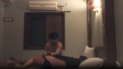 술 한잔하고 모텔에서 즐기로 온 커플 [레드걸 한국야동,최신야동,무료야동]
