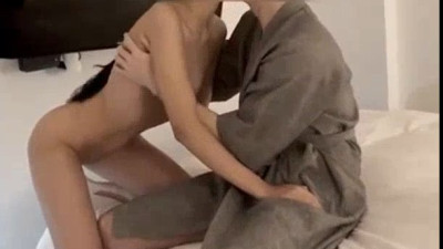 혼자먹기에도 아까운년을 초대남한테 [레드걸 한국야동,최신야동,무료야동]