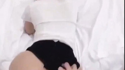 뒤태 꼴리는 섹파 스타킹 찢어 박기 [레드걸 한국야동,최신야동,무료야동]